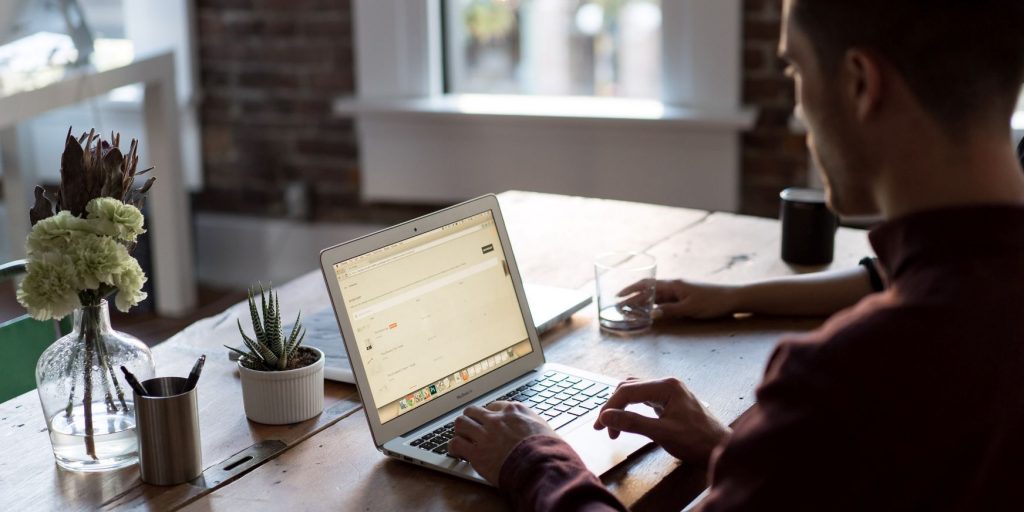 bench-accounting-C3V88BOoRoM-unsplash