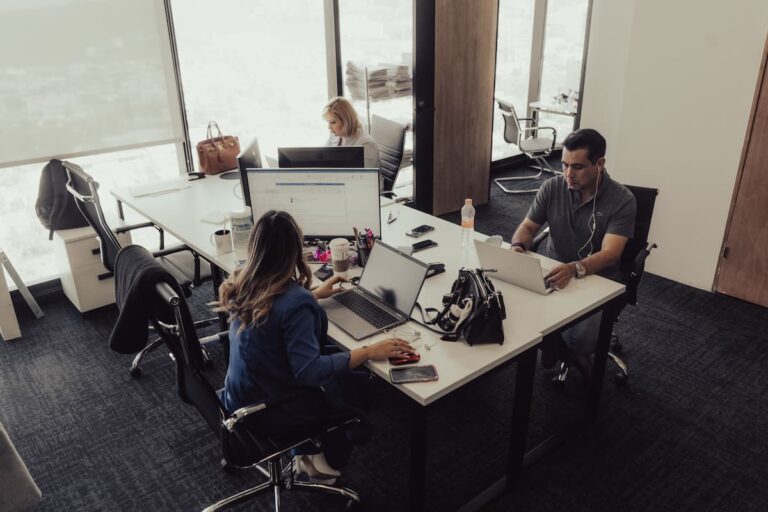 Ahorra dinero y proyecta tu imagen con tu oficina virtual o cowork